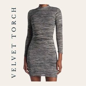 WOMEN’S VELVET TORCH LONG SLEEVE SWEATER DRESS FULLY LINED SIZE MEDIUM